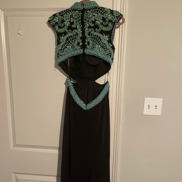 Alyce Paris Prom/Pageant/Formal - Picture 2 of 3